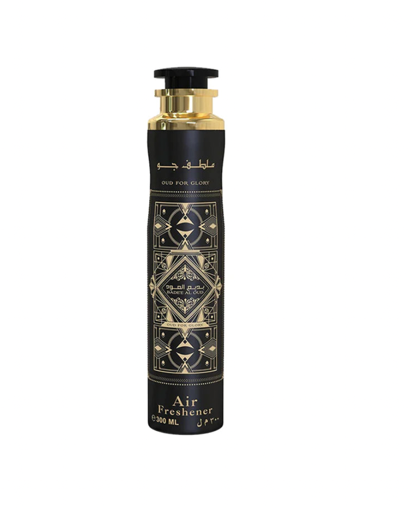 A black and gold Lattafa air freshener with oud fragrance, 300 ml.