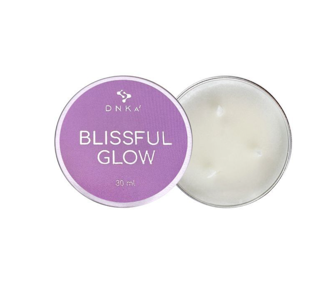 DNKA blissful glow massage candle