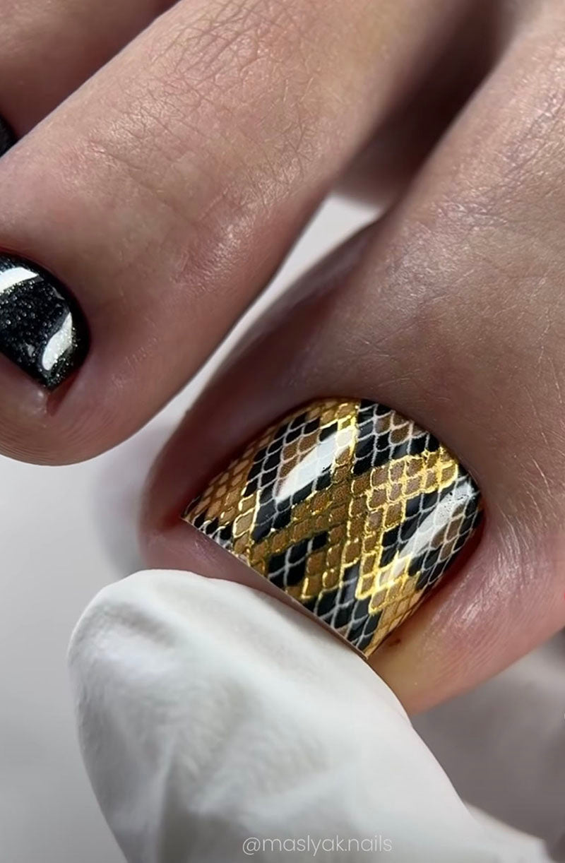 Pedicure nail wraps python gold color
